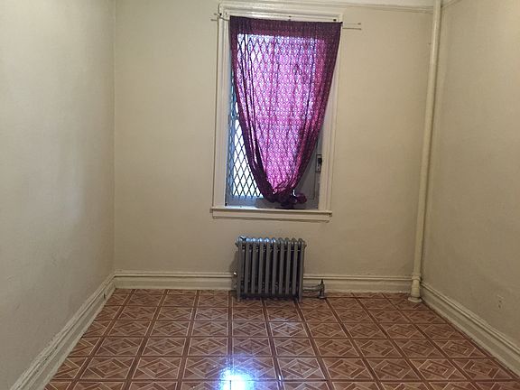 4th image of 745 Saint Nicholas Ave APT 1R