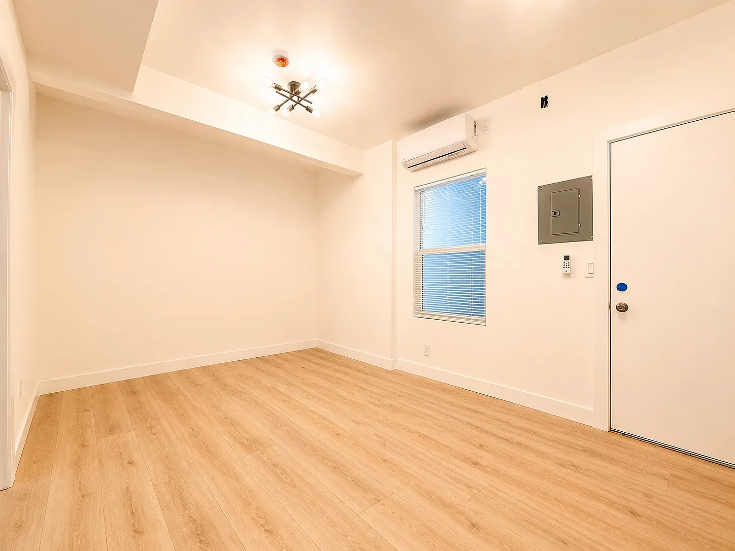 Studio, $1,695 — Photo 2