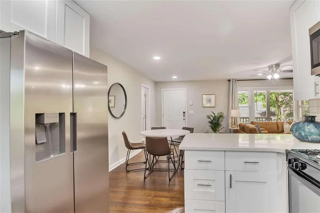 4 bed, 3.0 bath, $5,250 — Photo 4