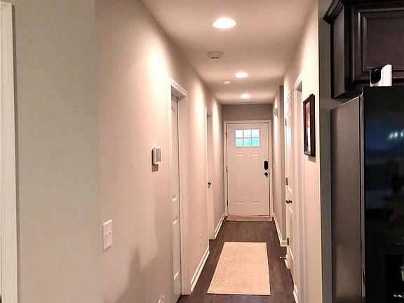 5th image of 2100 Bonneville Cir