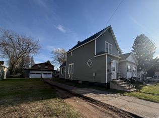 611 Sutherland St, Ironwood, MI 49938
