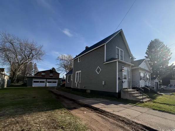 611 Sutherland St, Ironwood, MI 49938