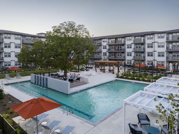 5101 N Mays St #2101