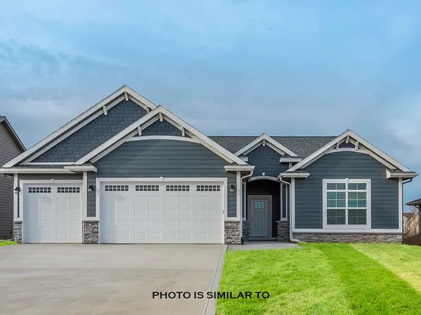 2208 Timberview Dr, Norwalk, IA 50211