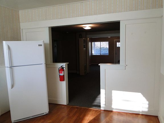 3rd image of 11518 Valley Ave E APT 2