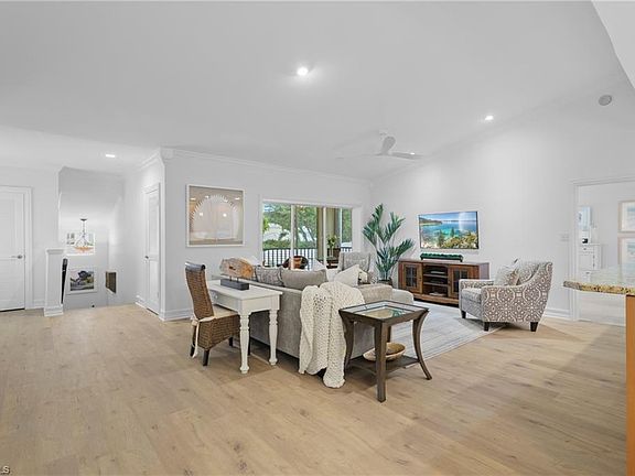 3rd image of 764 Willowbrook DR #1105