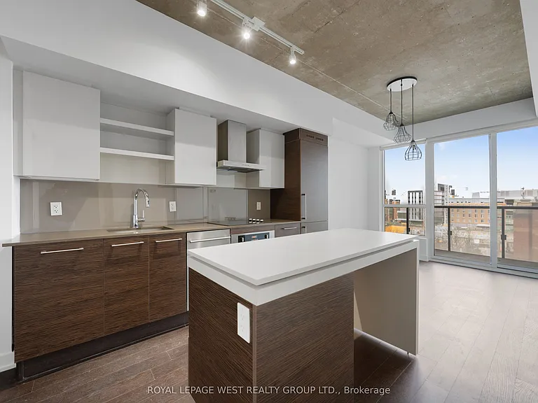1030 King St W #835 — Photo 1