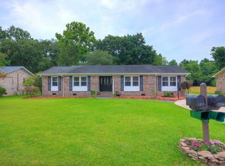 1277 Redeemer Dr, Hanahan, SC 29410