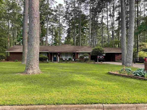1701 W 3rd St, Fordyce, AR 71742