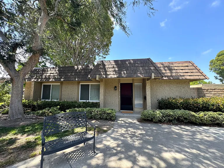 18229 Olympic Ct — Photo 20