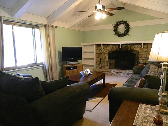 3rd image of 8333 Quincy Ct