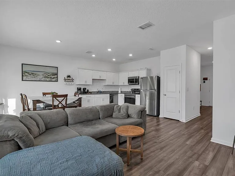6359 Kay Morgan Ln — Photo 8