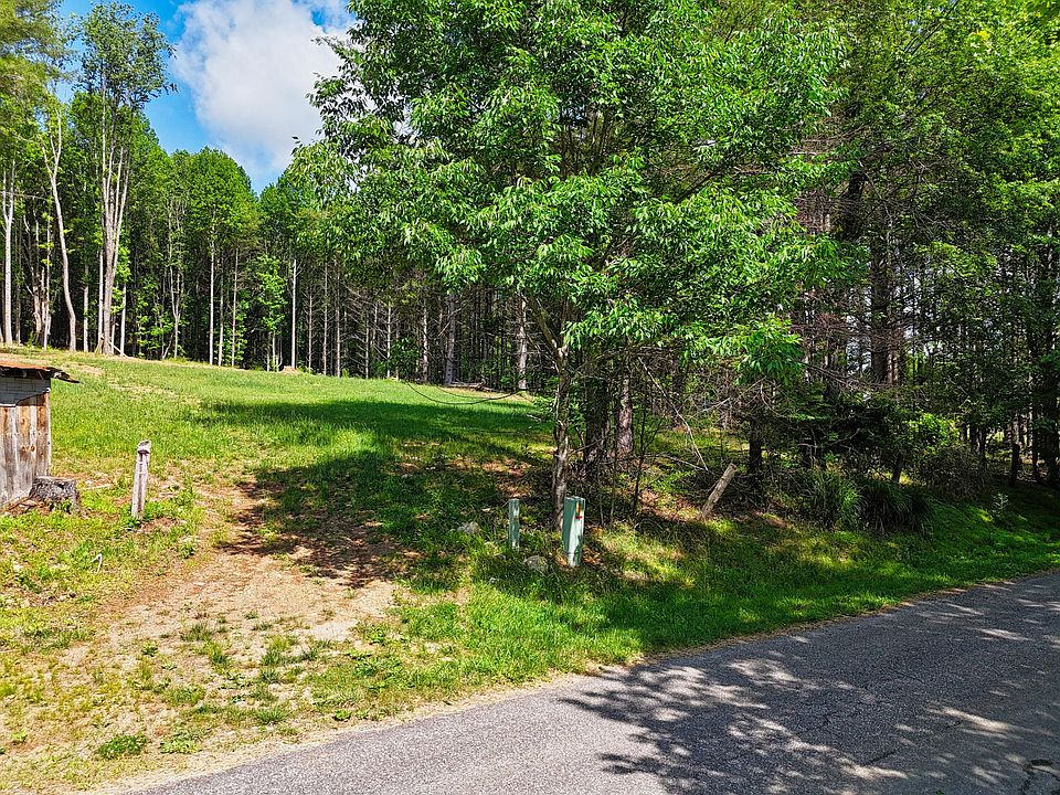 1st image of Dogwood Ln SW
