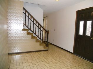 4200 Morris Ave NW, Cedar Rapids, IA 52405