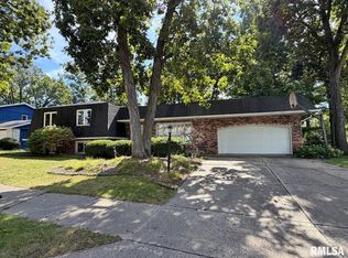 4804 W Knob Oak Dr, Peoria, IL 61615