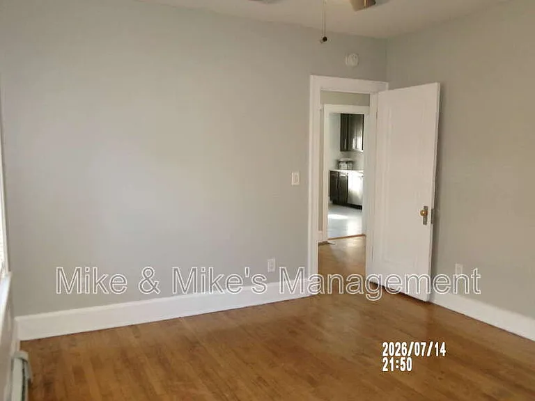 6424 W Chambers St — Photo 14