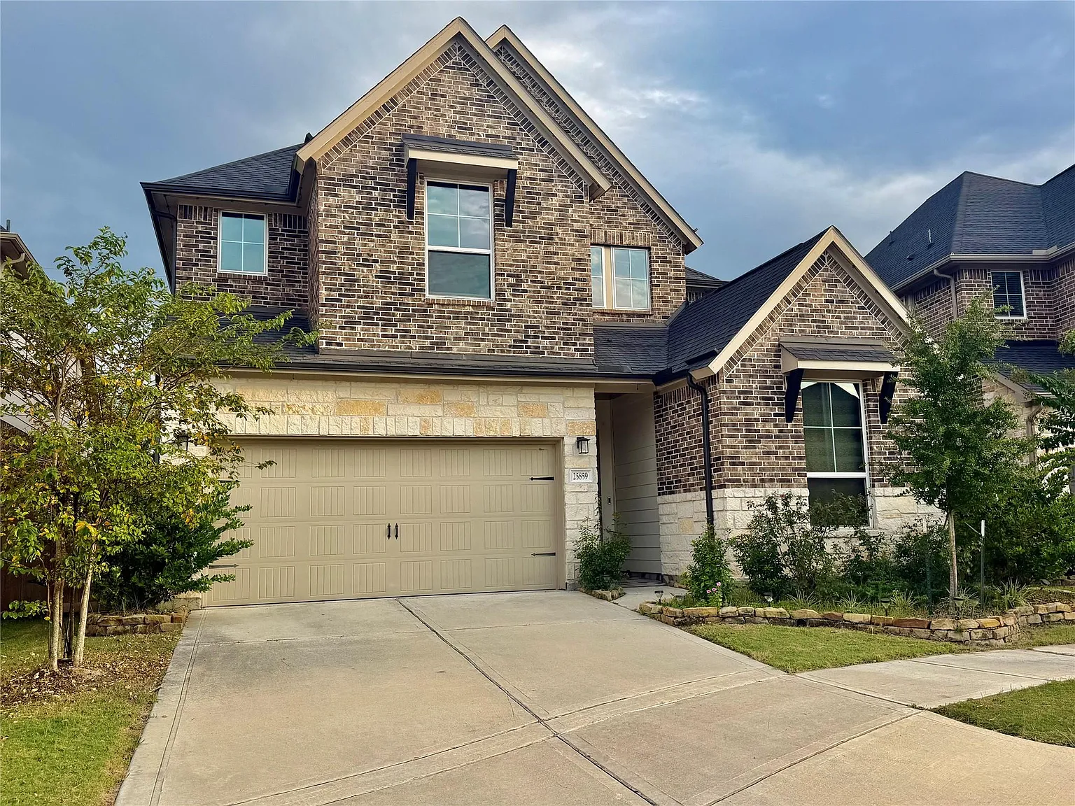 5 bed, 4.0 bath, 3069 sqft, $2,990 — Photo 3