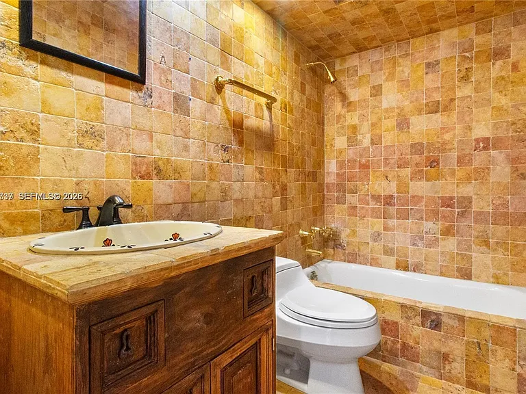 455 Paradise Isle Blvd #402 — Photo 17