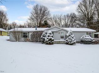 168 2nd St SE, Barberton, OH 44203
