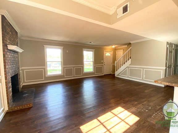 2nd image of 105 Osmond Dr