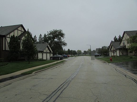 5th image of 605 Elizabeth Dr