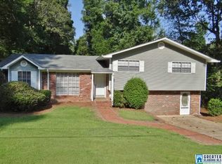 1321 Ridgewood Dr, Moody, AL 35004