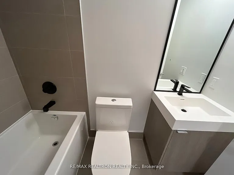 250 Lawrence Ave W #401 — Photo 10