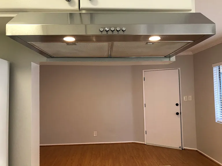 120 Roswell Ave #9 — Photo 27