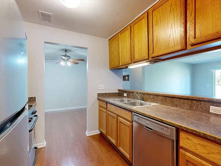 1376 Addington Ln — Photo 6