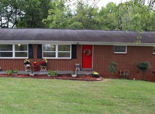 4212 Walpine Ln, Knoxville, TN 37921