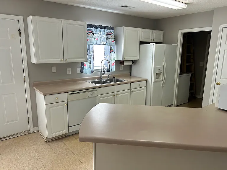 323 Weeping Willow Dr — Photo 9
