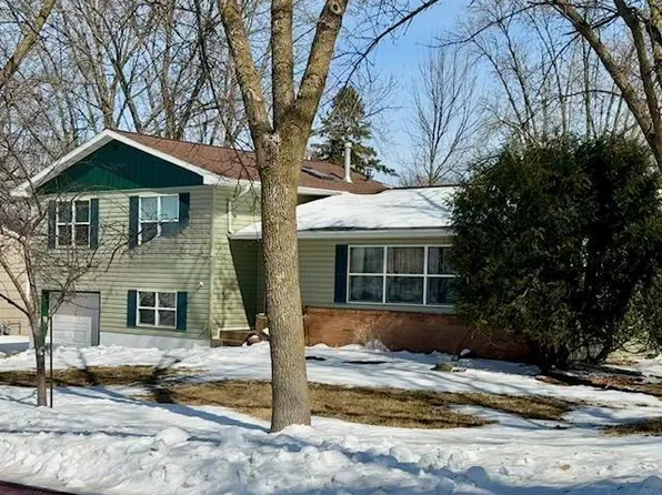 501 Veda Dr, Redwood Falls, MN 56283