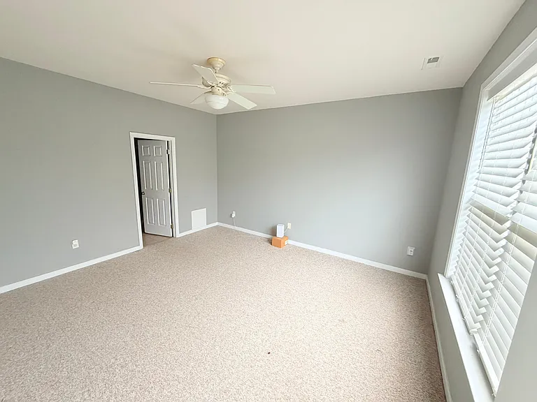 850 Parkland Pl #1 — Photo 4