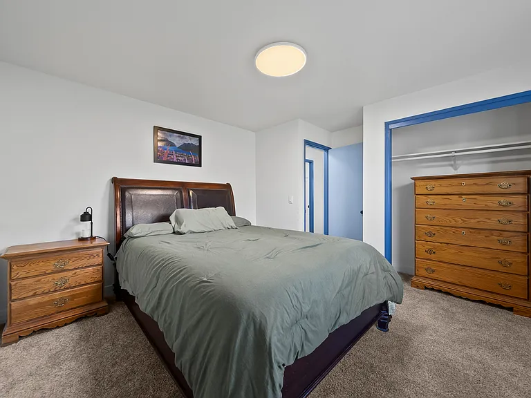 300 E 45th Ave #3 — Photo 20
