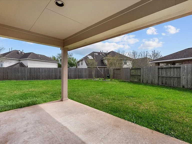 2120 Red Timber Ct — Photo 34