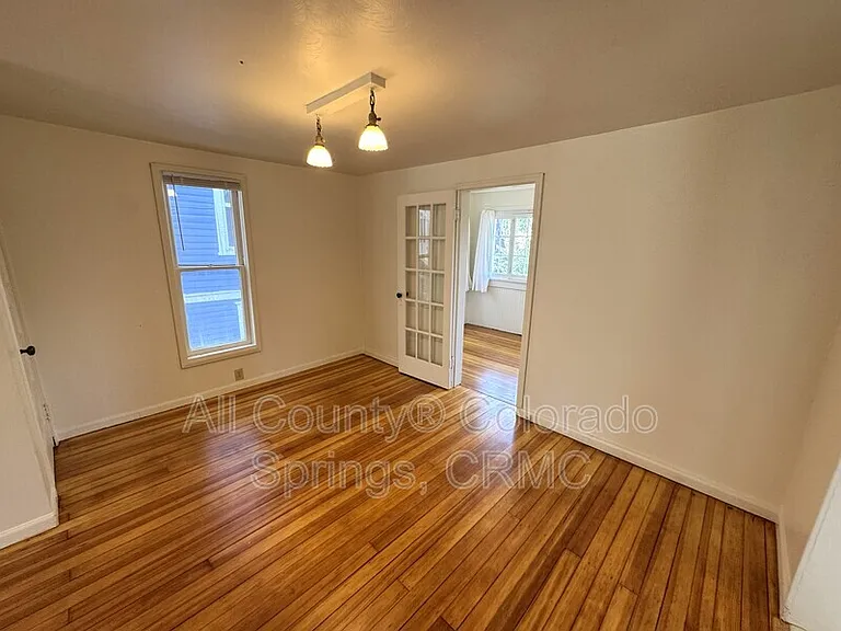 811 E Kiowa St — Photo 6