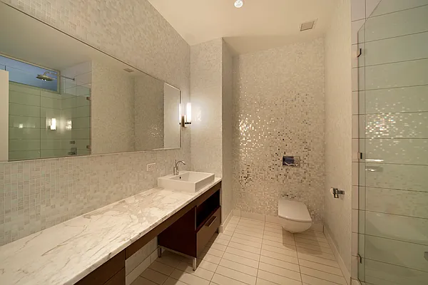 Rented by CORE | media 38