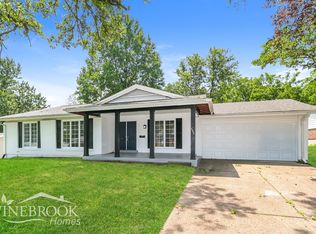 3560 Dwyer Ln, Florissant, MO 63033