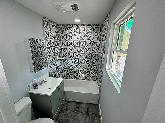 4th image of 7505-7507 Verree Rd #1F