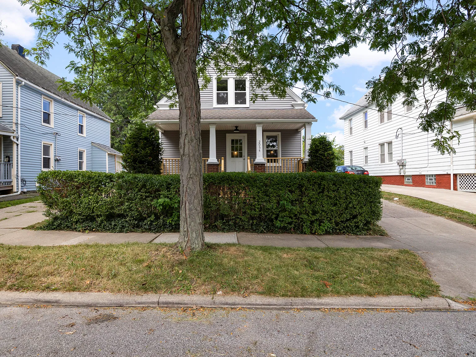 2 bed, 900 sqft, $1,399 — Photo 2