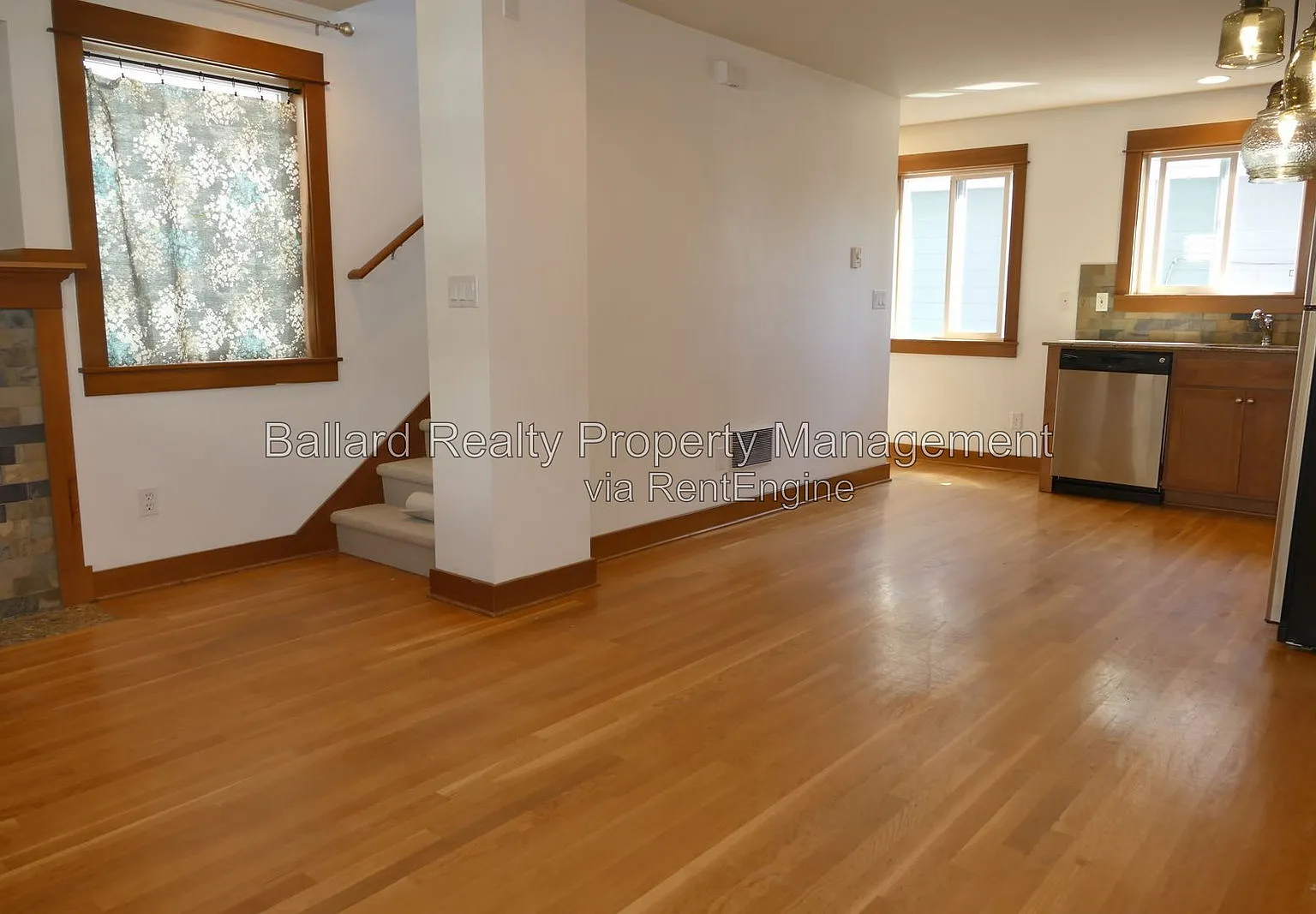 2 bed, 1.0 bath, 820 sqft, $2,995 — Photo 3
