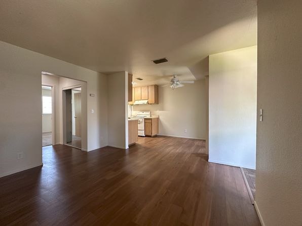 5421 El Camino Ave APT 11