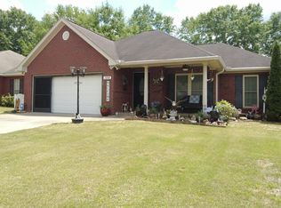 106 Petersburg Ct, Dothan, AL 36305
