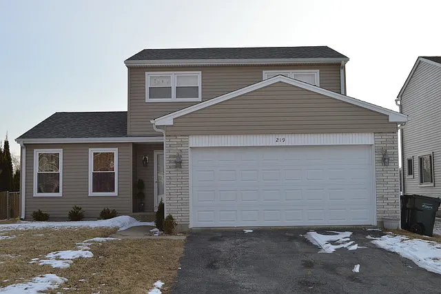 219 E Lakeside Dr photo 1