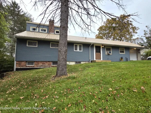 1482 County Route 5, Canaan, NY 12029