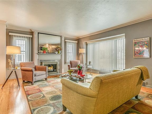 4th image of 1110 S Belvoir Blvd