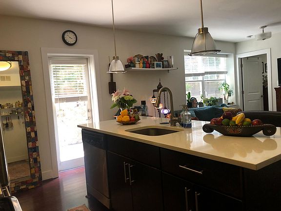 Lots of natural sunlight throughout the day