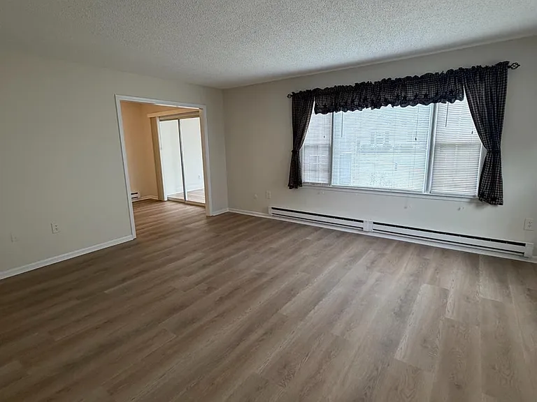493B Somerset Ln — Photo 11