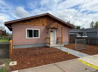 579 N 51st St, Springfield, OR 97478