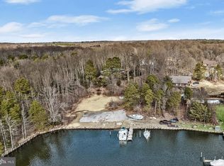 1201 Villa Isle Ct, Pasadena, MD 21122